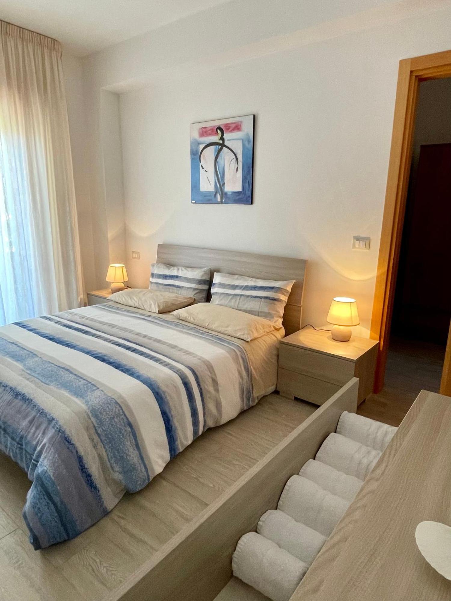 Vistamare Apartments Реджо ди Калабрия Екстериор снимка
